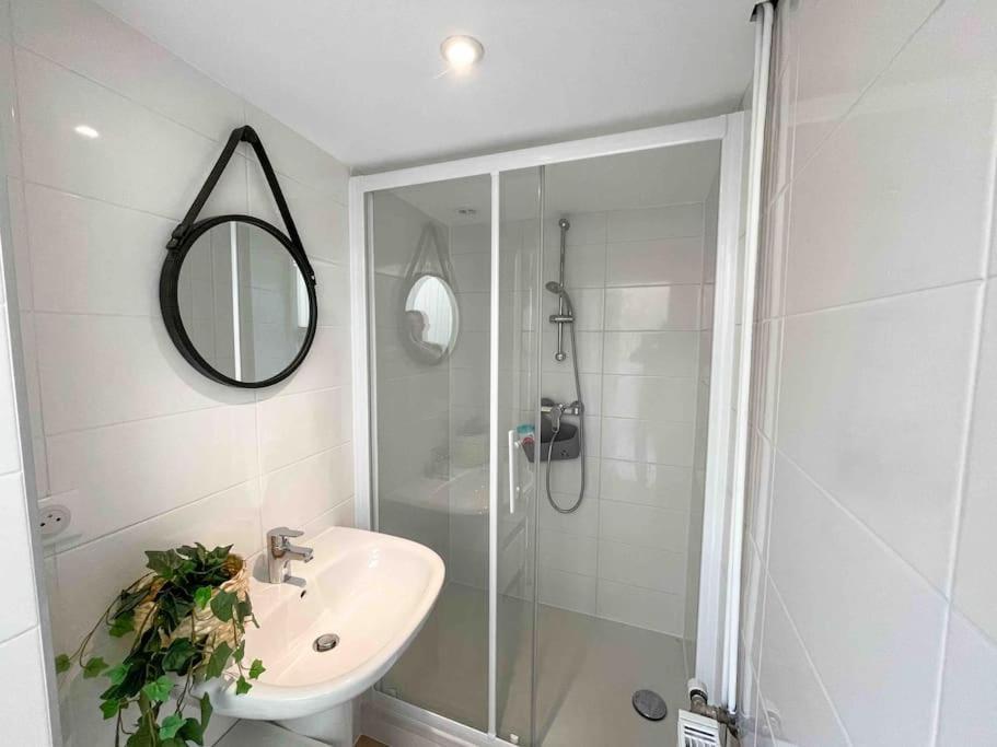 4 Chambres - Grande Maison - Parking - Jardin Amiens Eksteriør bilde