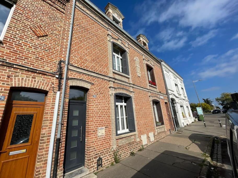4 Chambres - Grande Maison - Parking - Jardin Amiens Eksteriør bilde